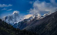 Yanlan Xue Xiu · Snow - domain Secret - land Homestay (Siguniang Mountain Scenic Area Store) - Mountain view