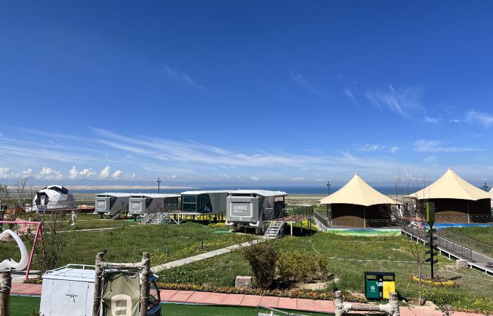 Qinghai Lake Tongbao Mountain Mountaineering and Lake Viewing Featured Wild Luxury Camping Homestay