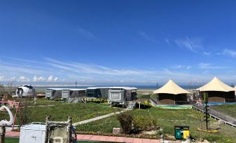 Qinghai Lake Tongbao Mountain Mountaineering and Lake Viewing Featured Wild Luxury Camping Homestay