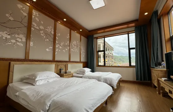 壤塘福旗大酒店（壤巴拉文化旅遊景區店）