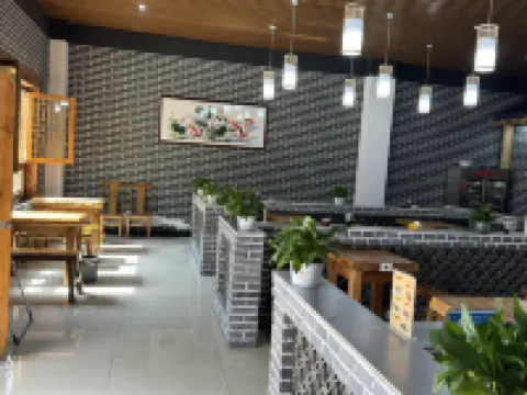 商南金絲峽慄園山居民宿