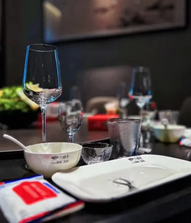 Liaocheng Log House Homestay (Dongchang Lake Branch) Отели рядом с достопримечательностью «Liaocheng Gymnasium»