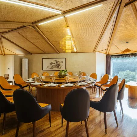 Jiuhuashan Yanqi Lake Bay Hotel