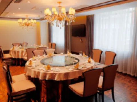Jiarong Grand Hotel Hotels in Barkam