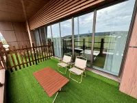 Sitting in the Forest Luxury Homestay