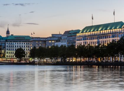 Fairmont Hotel Vier Jahreszeiten