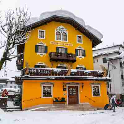 Ambra Cortina Luxury&Fashion Hotel Hotel Exterior