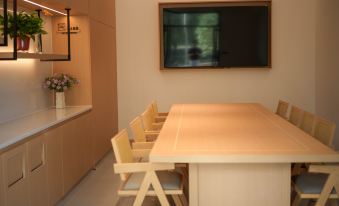 Cloud Homestay Hotel( Zhengzhou Xianghu Science and Technology Museum)