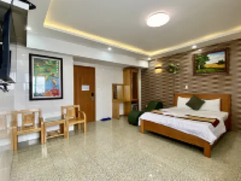 Hoang Quan Hotel - Go Vap Hotels near Go Vap District