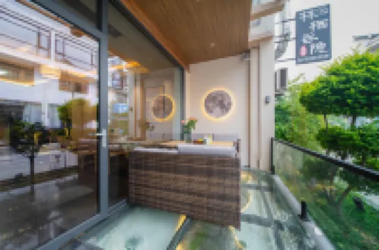 Jiuhua Mountain Linqi · Guyin Hotel (Tourist Transfer Center Store)