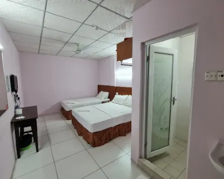Aristo Hotel 81 Hotels in Donggongon