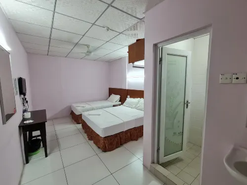 Aristo Hotel 81