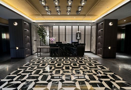 Cheery Dragon Hotel Weihai Jiuzi holds Hotel Overview