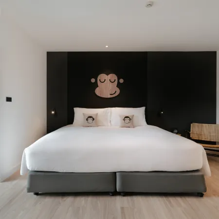 Blu Monkey Hub and Hotel Laguna, Bangtao Phuket Отели рядом с достопримечательностью «Памятник сестрам-героиням»