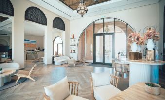 Bab Al Nojoum Bateen Liwa