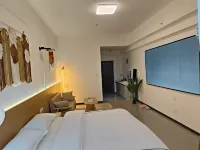 Shiguang Yizhan Homestay (Pingdingshan Railway Station)