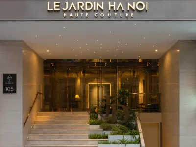 Le Jardin Hotel Haute Couture Отели в г. Площадь Ба Динь/ дворец съездов Giang Vo