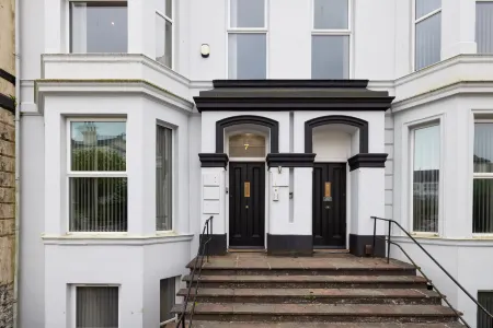 Charles Hope Plymouth Отели рядом с достопримечательностью «Mayflower International Marina»