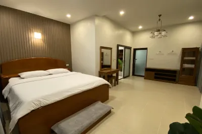 Sanaepatan Home Resort Hotels near Wat Pa Yang (Wat San Pra Chao Deang)