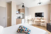 Appart'City Confort Niort Centre Hotel dekat GÉRÉDIS Deux-Sèvres