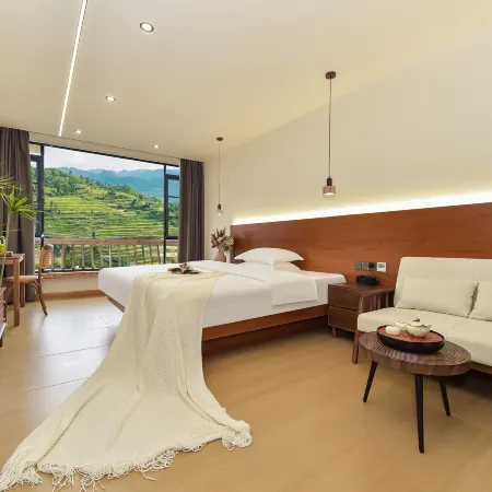 Flower Shadow, Flowers View Hotel (Xijiang Qianhu Miao Village No. 1 Wind and Rain Bridge Shop)