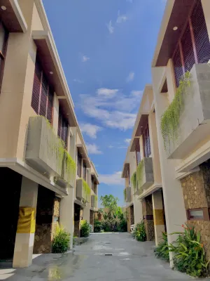 Putu Soemantri Four Persons Villas Hotels in Dalung