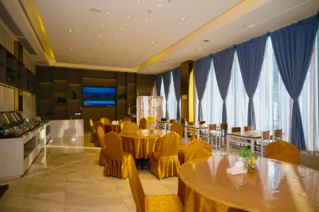 Zhuhao Hotel (Shizhu Gymnasium Branch) Отели в г. Шичжу-Туцзяский автономный уезд