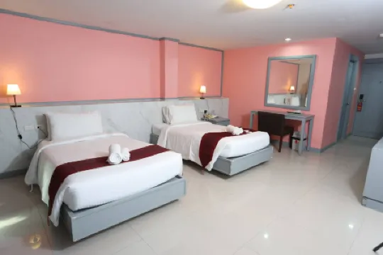 Convenient Grand Plus Hotel Suvarnabhumi