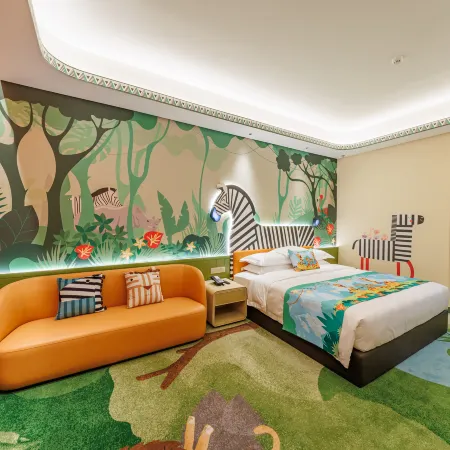 Chimelong Giraffe Castle