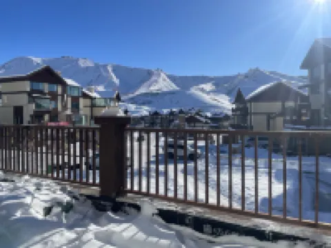 Altay Ahe Homestay（Jiangjun Hill-Ski Field）