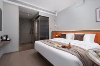 Daiding Zunyue Hotel (Yellow Crane Tower Branch) Hotels near Zhenhua Seafood Hang