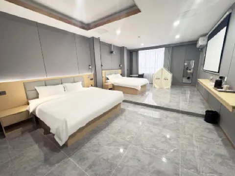 Yuhao Themed Apartment - Tangkeng Metro Station Xinxingshequ Square周辺のホテル