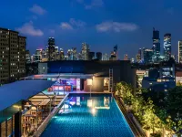Mercure Jakarta Cikini Hotels near Godila Restaurant