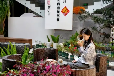 Chuxiong Yi Ancient Town Qile Famous Guesthouse