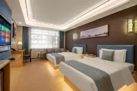 Holiday Inn (Yining Liuxing Street & Yili Normal University) - balcony