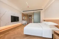 富齡船民宿（仏山容桂漁人港） ディーゼルエンジン1959周辺のホテル