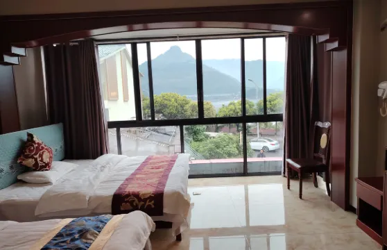 水富心怡心客棧