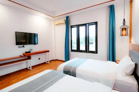 Bor Garden Hotel Отели рядом с достопримечательностью «Wat That»