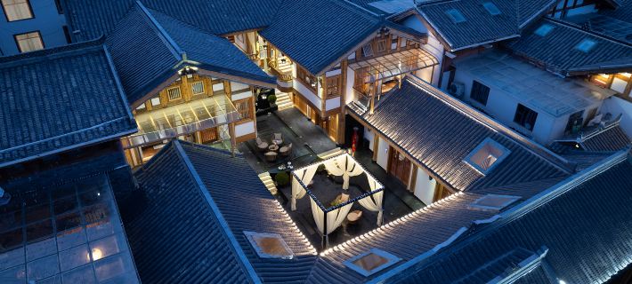 Far Hil Reflectsnow Hotel Hotels in Songpan