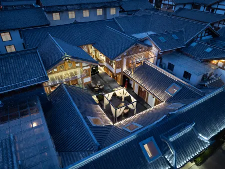 Far Hil Reflectsnow Hotel