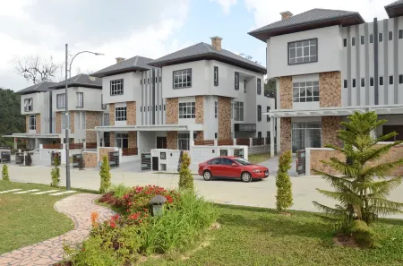 Zinnia Residence Tanah Rata Отели рядом с достопримечательностью «Cameron Highlands Trail No. 3»