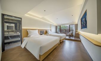 Jinyangge Light Luxury Hotel (Fenghuang Ancient Town Hongqiao)
