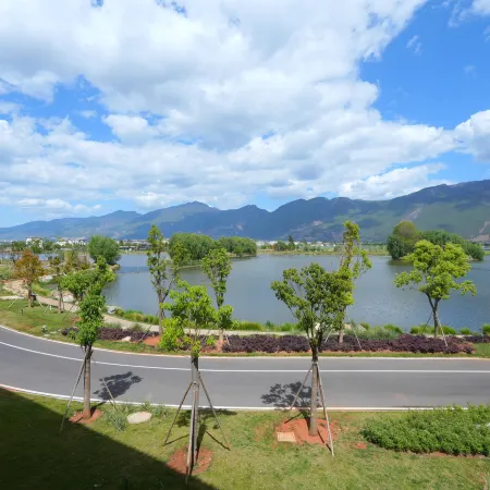 Shuizeyuan Lakeview·Yunqi Lakeside Bai Nationality Aesthetic View B&B