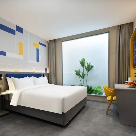 7Days Inn Hotel (Taiyuan Liuxiang Provincial Ophthalmology Hospital) Отели рядом с достопримечательностью «Бассейн Черный Дракон»