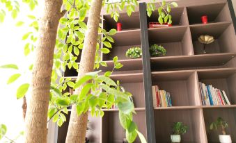 Ease Hotel (Beijing Liangxiang University Town)