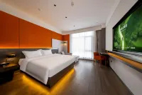Super8 International Hotel (Goubangzi Station Central Road Branch, Beizhen, Jinzhou) Hotels in Beizhen