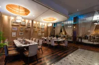 Radisson Suites Bangkok Sukhumvit Hotels in Bangkok