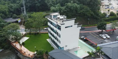 ZIYUE LODGE · Gulong Gorge, Qingyuan Hotel dekat Wendong Revolution Base Area Monument