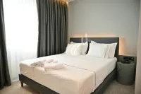Adria Palace Hotels in Shkallnur
