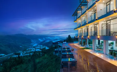 Muyi Panorama Homestay (Longji Rice Terraces Jinfodian Viewing Platform)